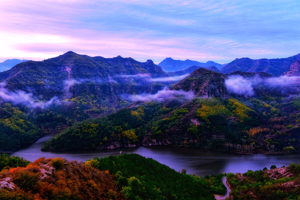 雾锁唐家湾.jpg