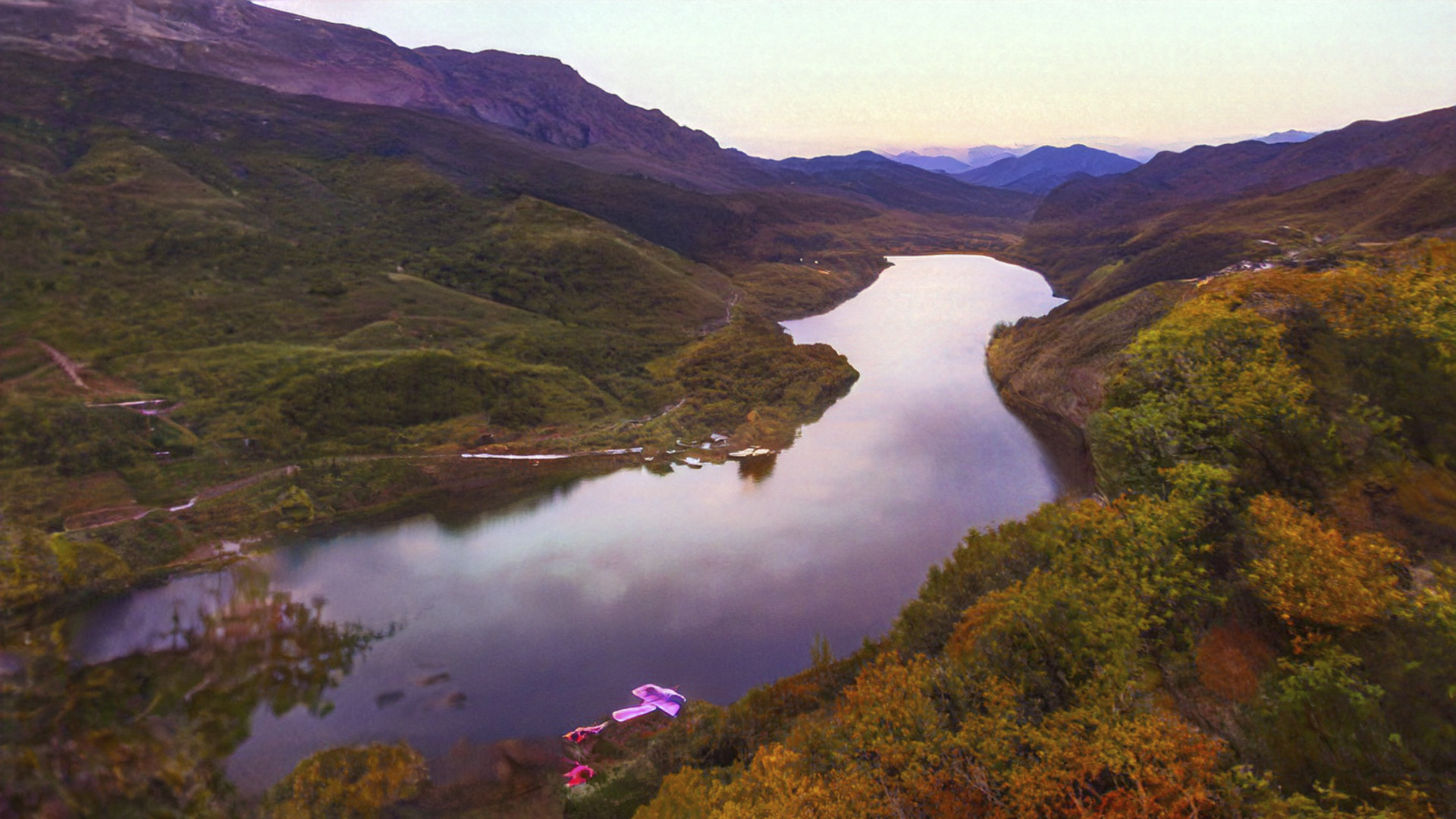 湖光秋色映时景.jpg